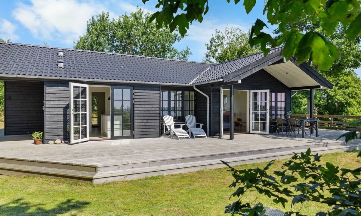 Martofte House | "Edvardsine" - 40m from the sea by Interhome