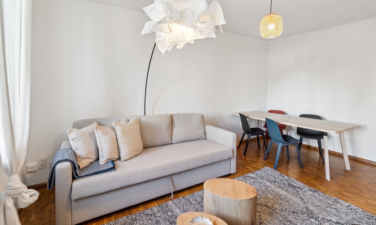 Hochschulen Apartment | Effortless City Living: Just 10 Min Away!
