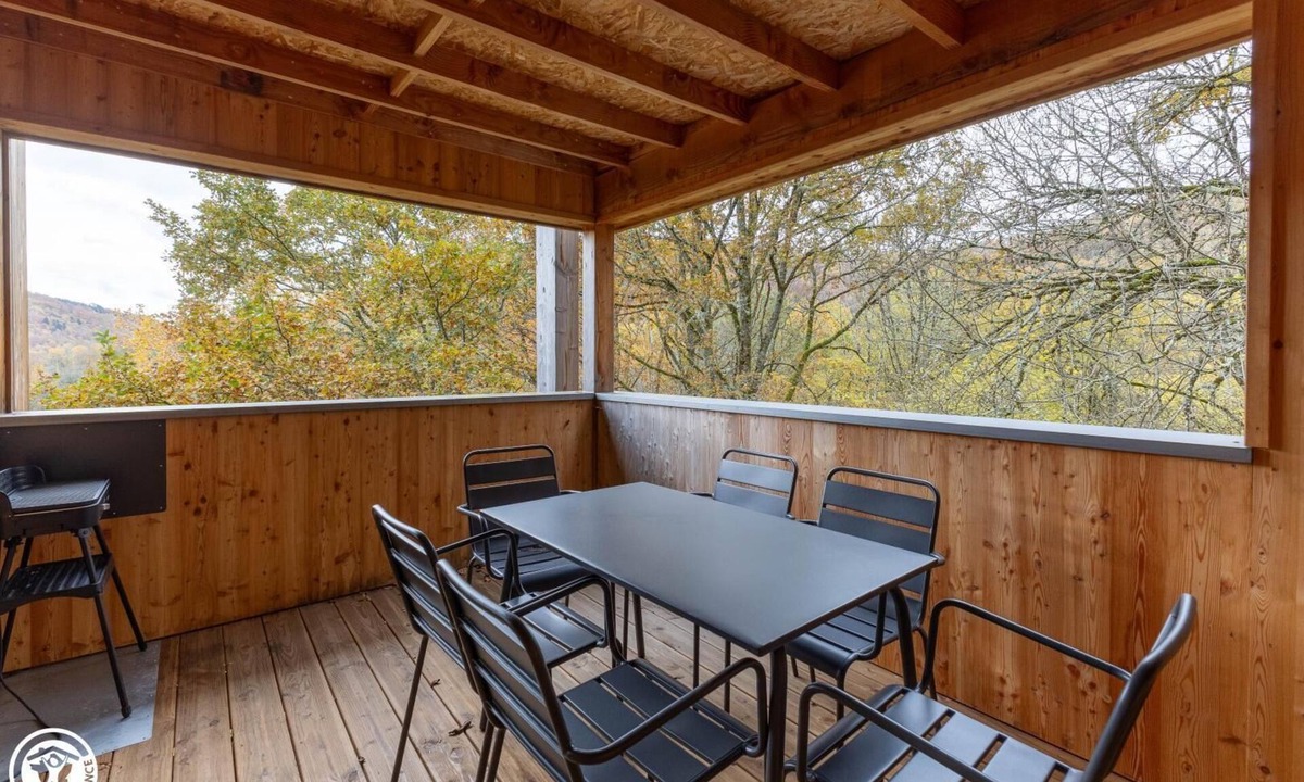 Larodde House | Eglantier - Larodde - Cabane sur Pilotis