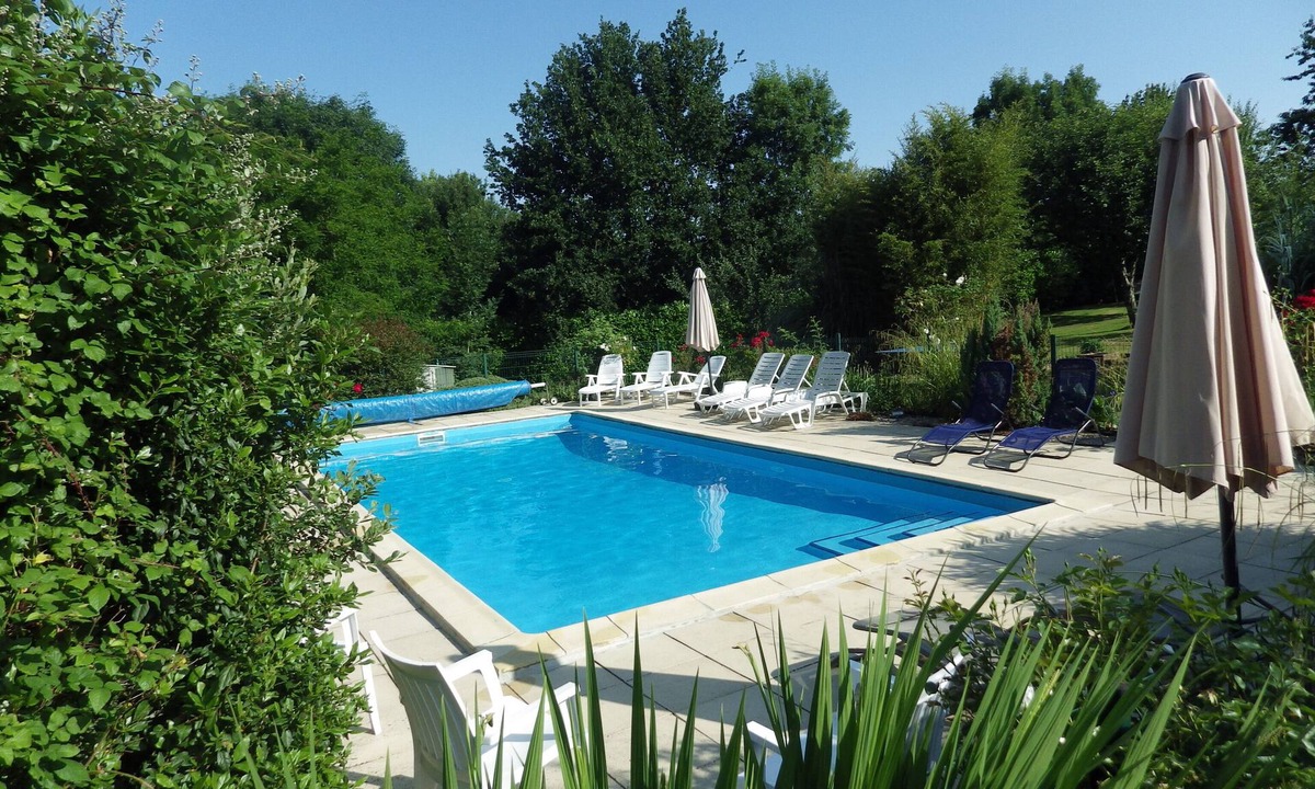 Vouvant Villa | Eglantine (3 bedrooms - sleeps 6)