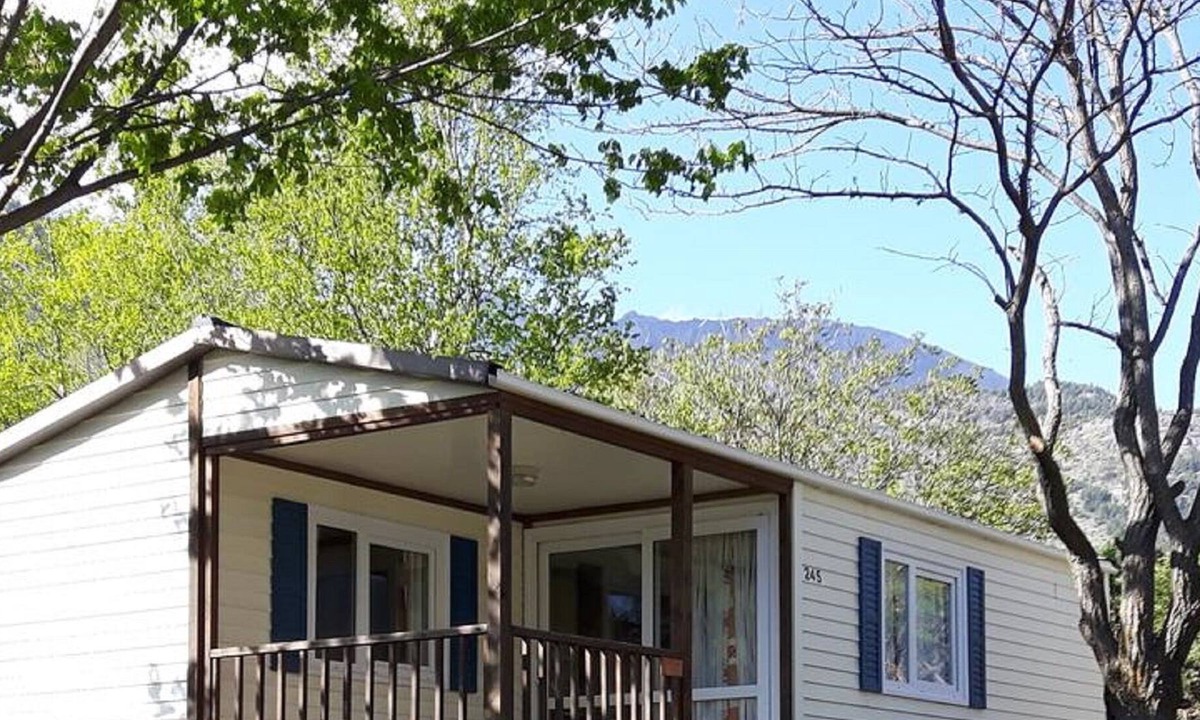 Saint-Andre-d'Embrun House | Eglantine Mobile Home