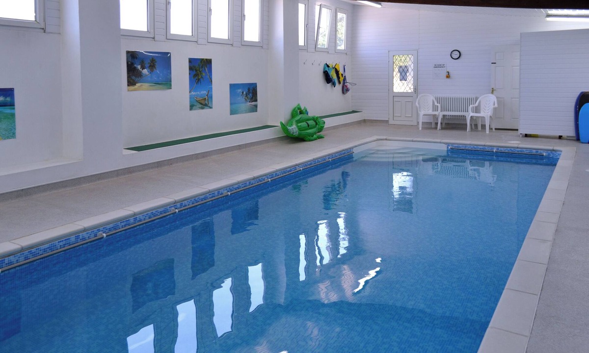 Helston Cottage | Eglos Derry Farm Cottage - E4597