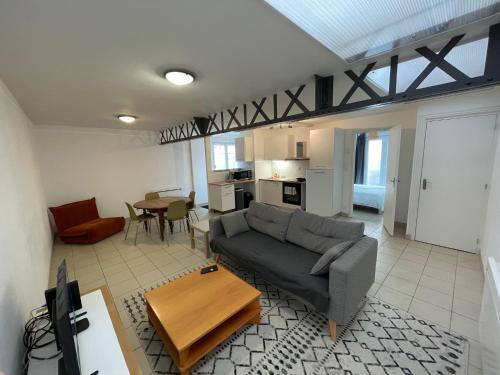 Haubourdin Apartment | Eiffel