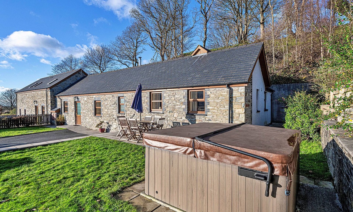 Glandyfi Cottage | Eithinog