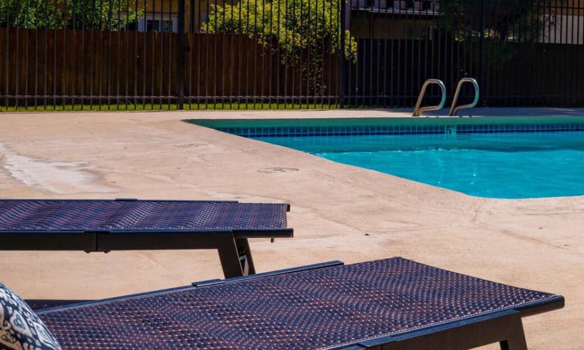 Northeast Heights House | EL Altos and The Plaza - 2 Homes 1 Property
