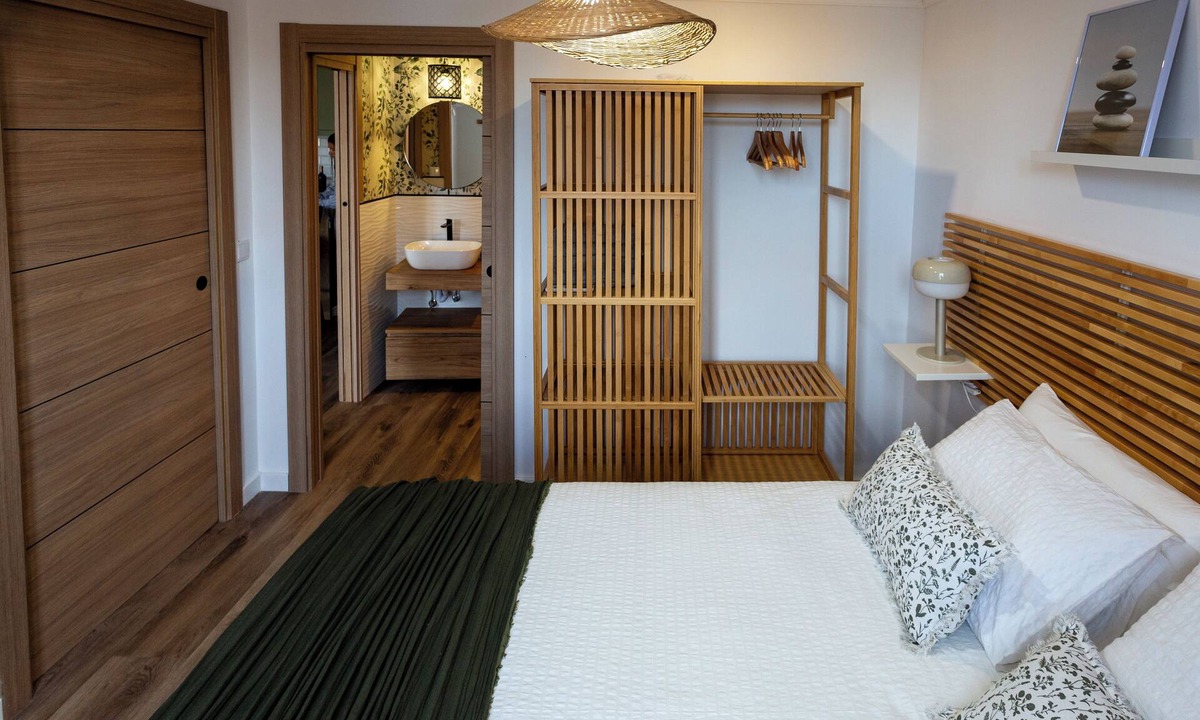 Barrio del Carmen Apartment | El Carmen, Valencia, 2nd floor with elevator, new apartment.