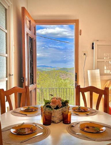 Estivella House | El Cortijo a cielo abierto entre montañas
