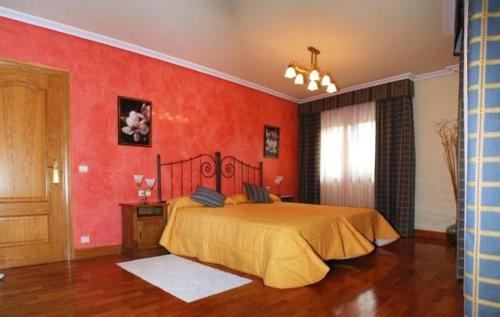 Genevilla House | El Encinedo