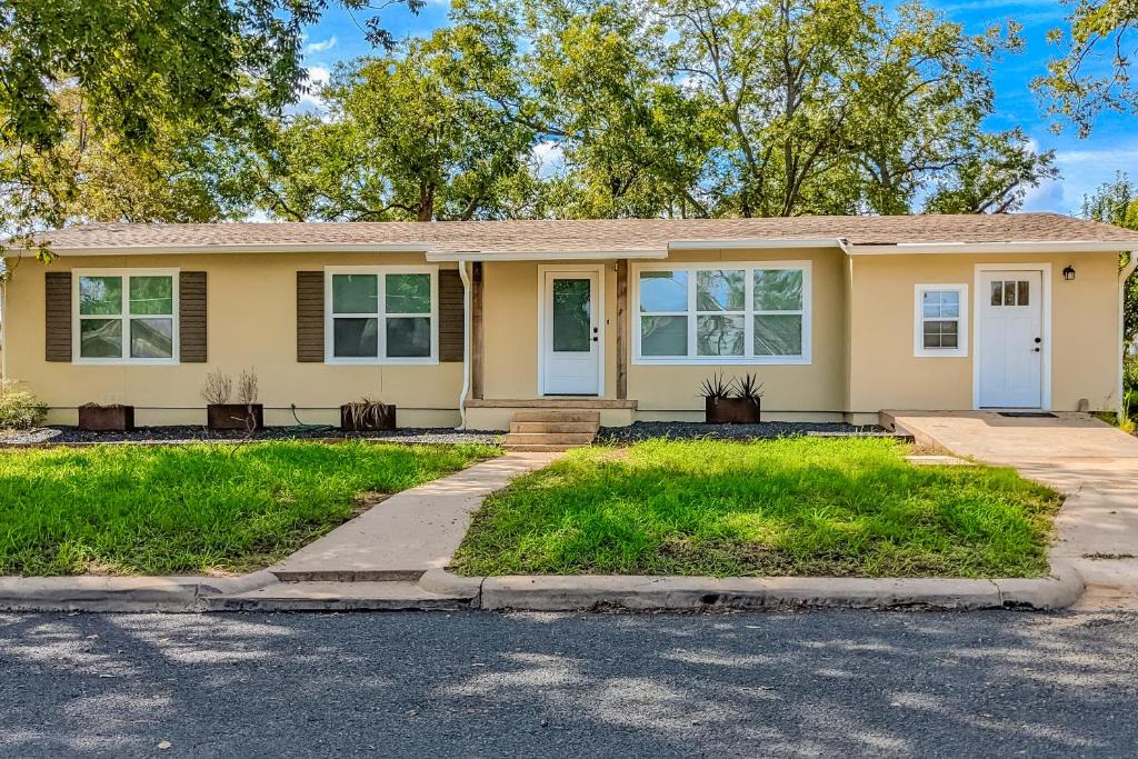 Fredericksburg House | El Gallo