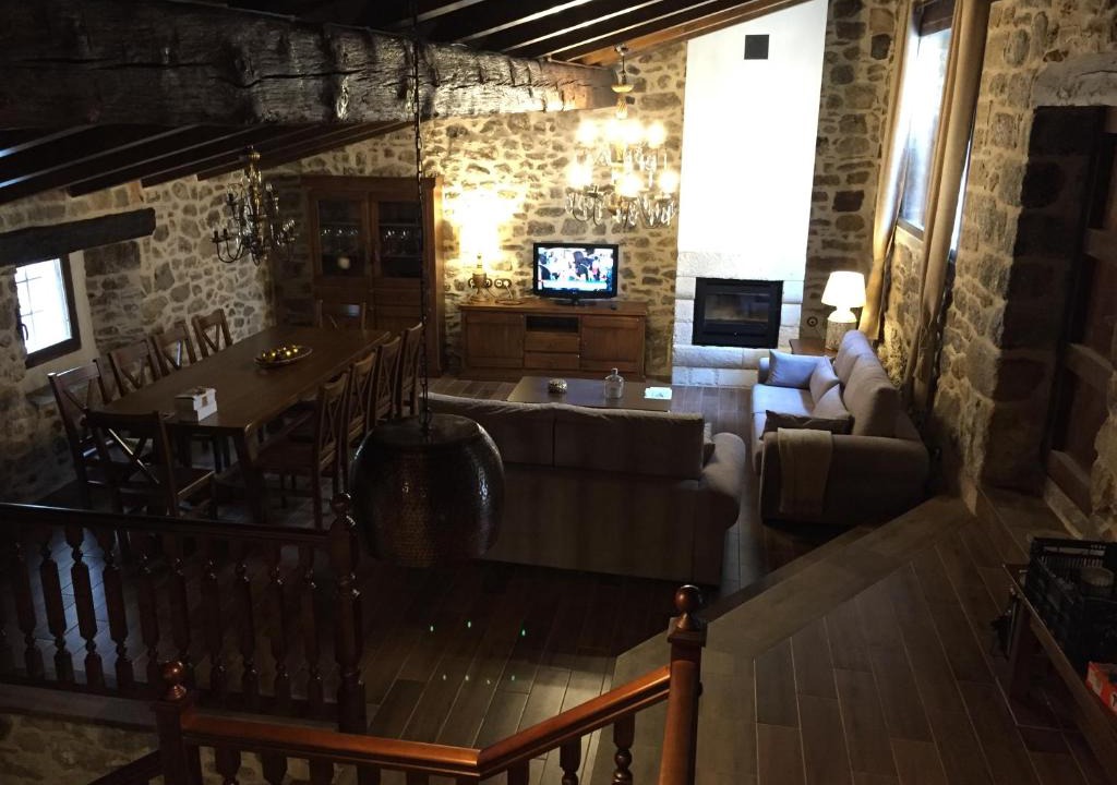 Puertomingalvo House | El Leñero del Tío Ramón
