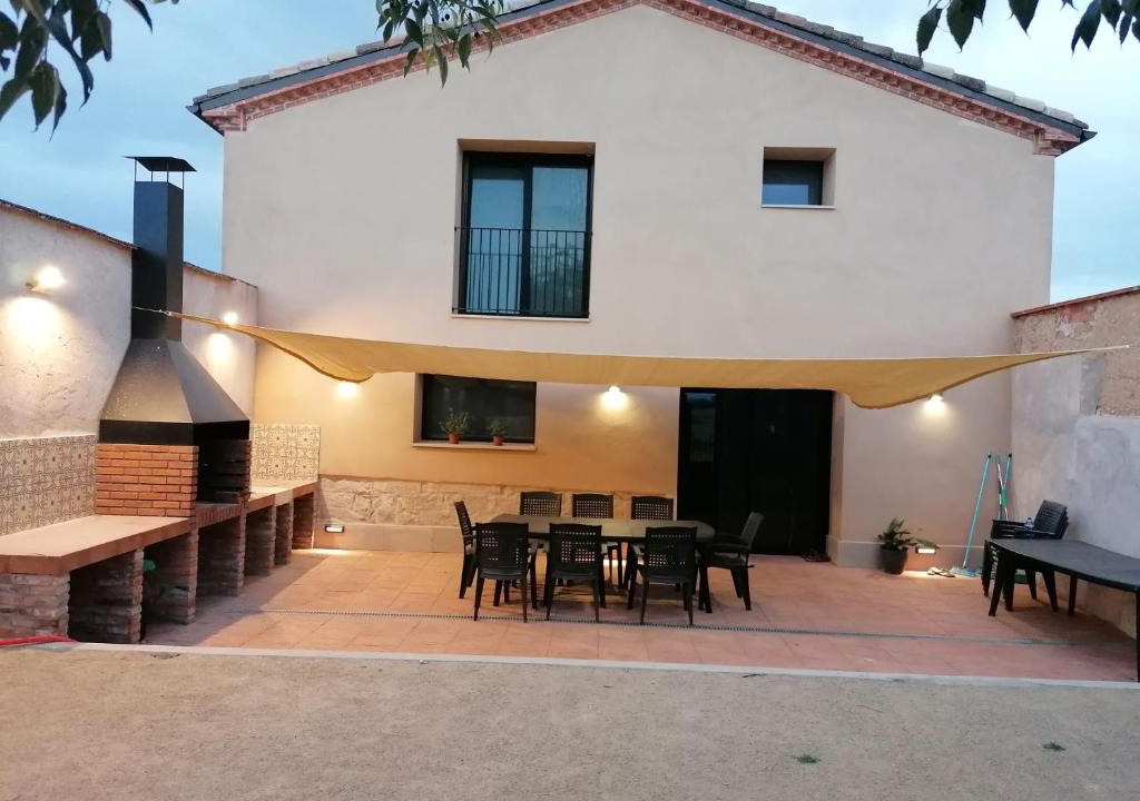 Ivars D'Urgell House | El Niu de l'Estany