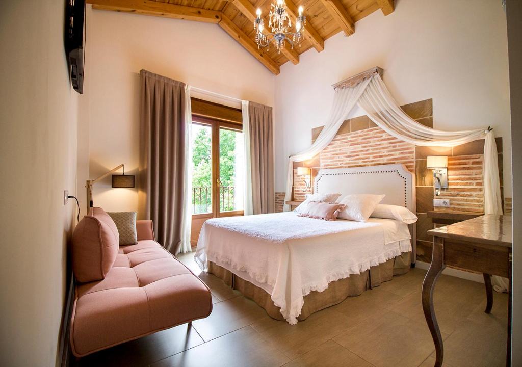 El Rasillo de Cameros House | El Patio de la Morera