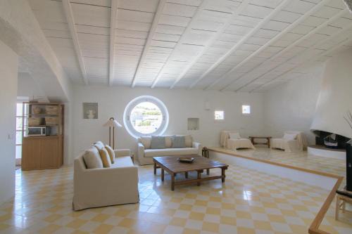 Portlligat House | El Porró