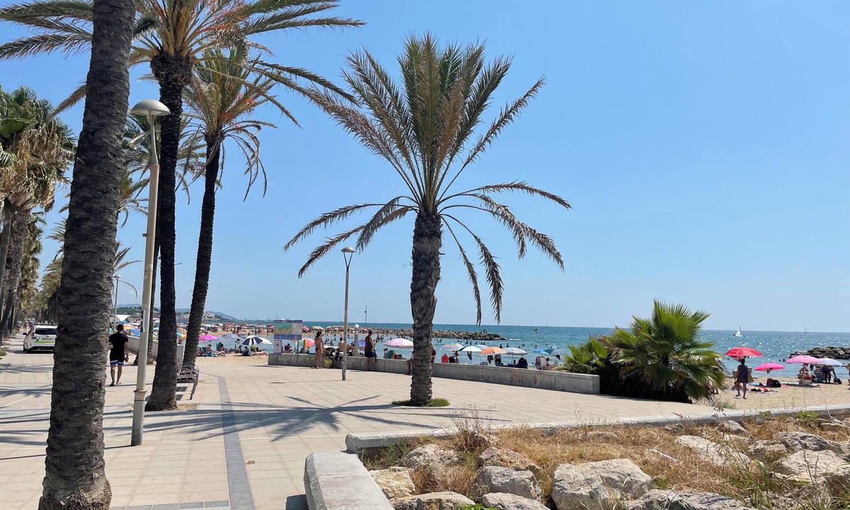 Vilanova I la Geltru Apartment | El prat beach apartment by HLCLUB Agency