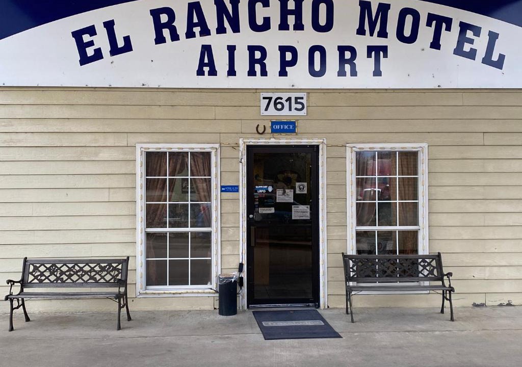 Little Rock Hotel | El Rancho Motel
