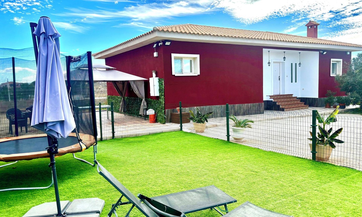 Moralet Ski Chalet | El Refugio de Nuria - Private Swimming Pool - Alicante
