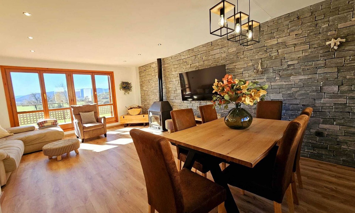 Senegue House | El Rincón del Pirineo. Casa con Amplia Terraza. Preciosas Vistas