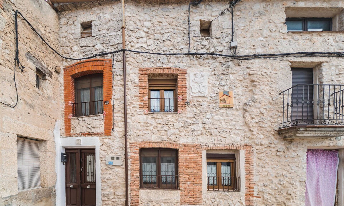 Montemayor de Pililla House | El Rincon De La Morena - 5-Bedroom Rural House with Pool, Castile