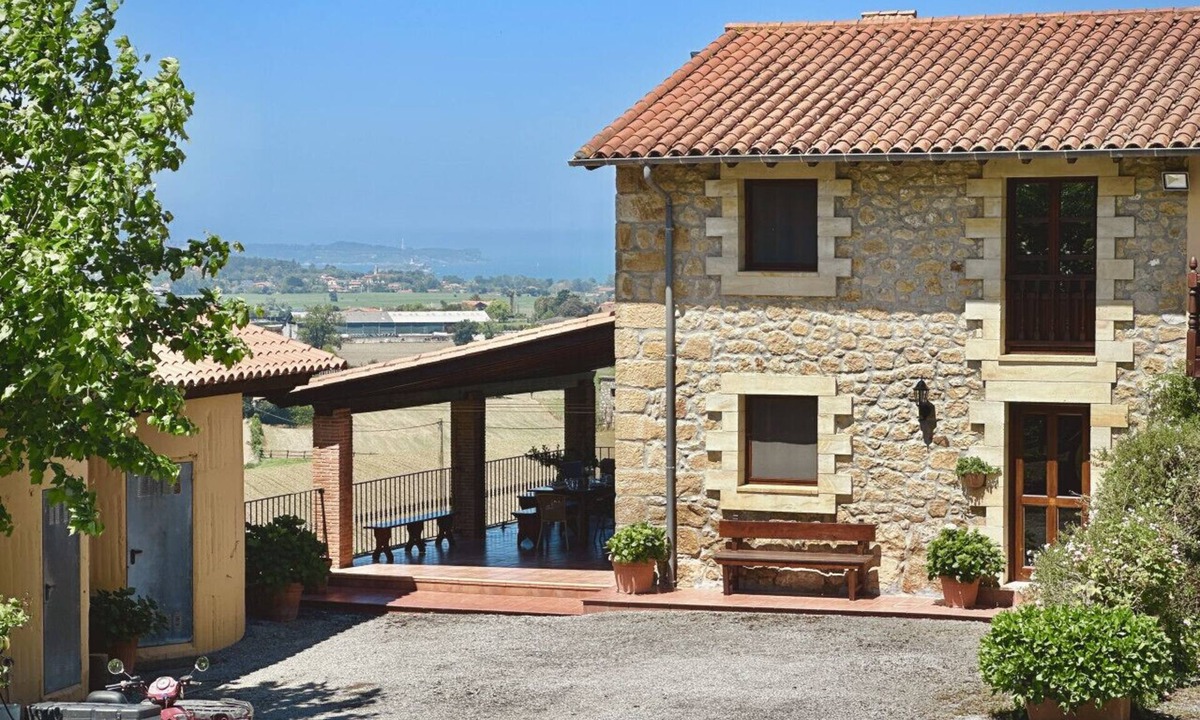 Ribamontan al Mar House | El Tirao de Suesa - 34800