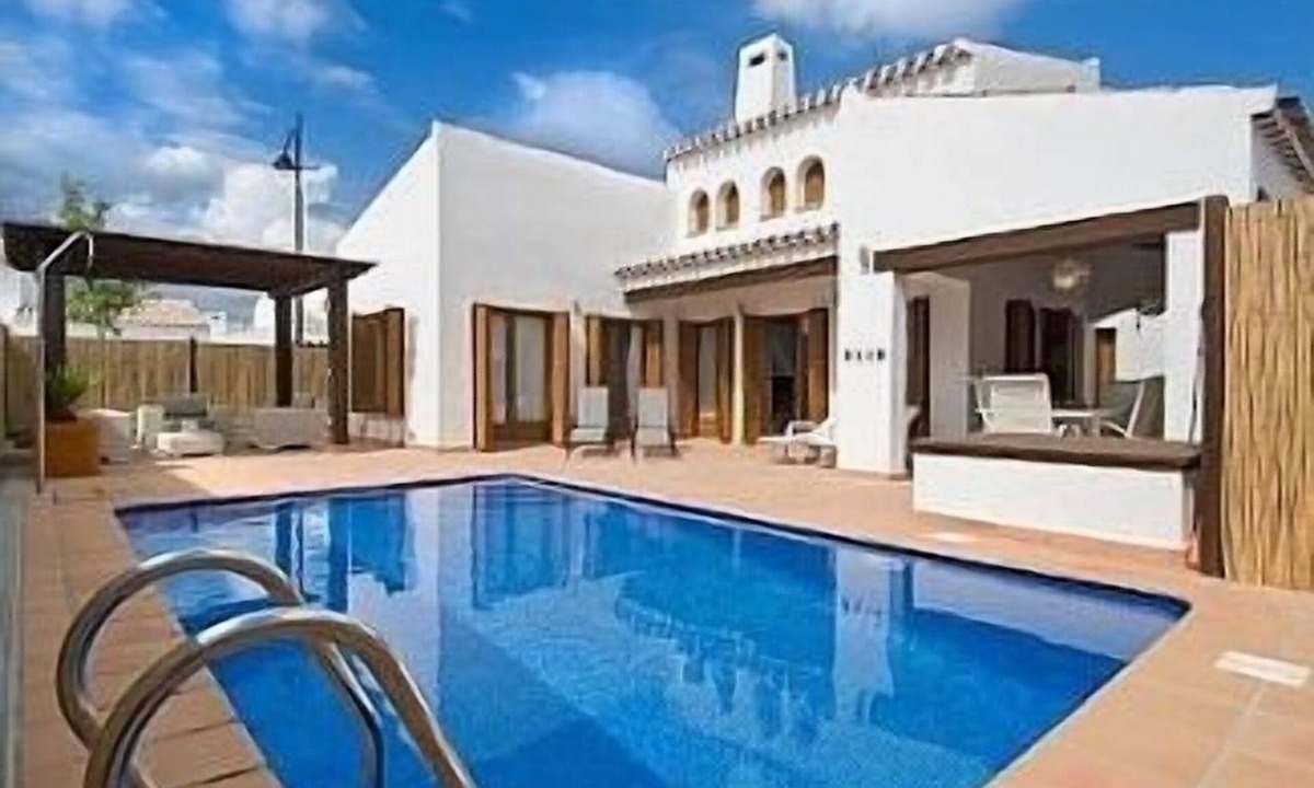 Caserio Los Tarquinos Villa | El Valle Golf - Villa Morgan, Heated Pool, WiFi/Sky.South facing garden/pool.