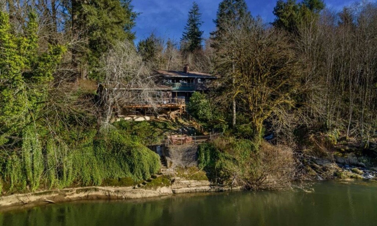 Seaside House | Elderberry Eden - Nehalem Riverfront House