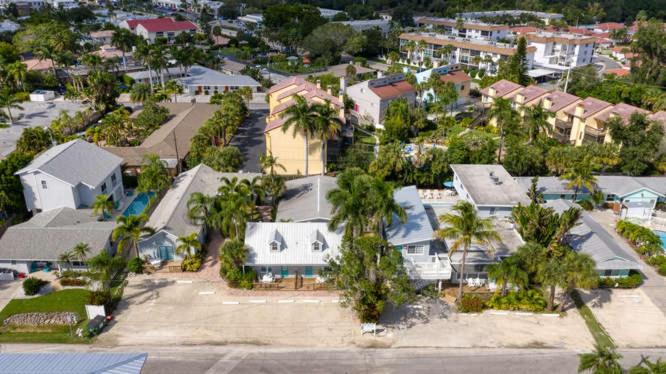 Siesta Key Hotel | Elderberry