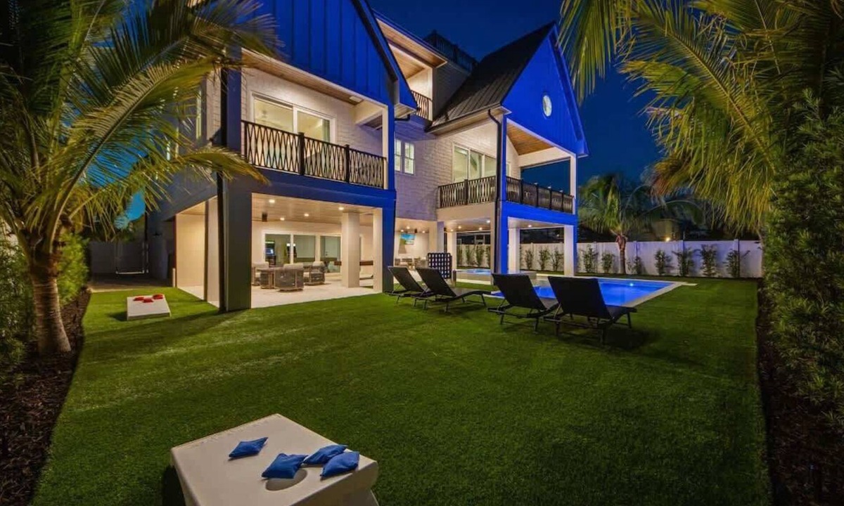 Anna Maria House | Elegance~Gorgeous! Arcade!~ Heated pool/spa~North End!