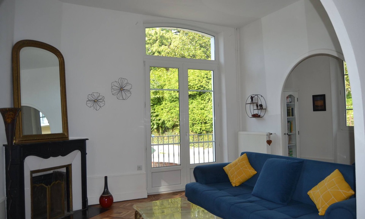 Aix-les-Bains City Center House | Elegant 110 m'apartment in a townhouse 400m from the city center of Aix