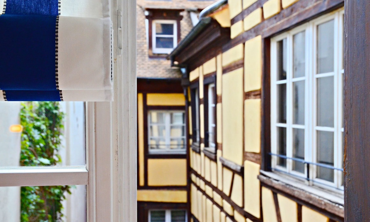 Historic Center Apartment | Elegant 2 bedroom apartment in the very heart of historical Strasbourg
