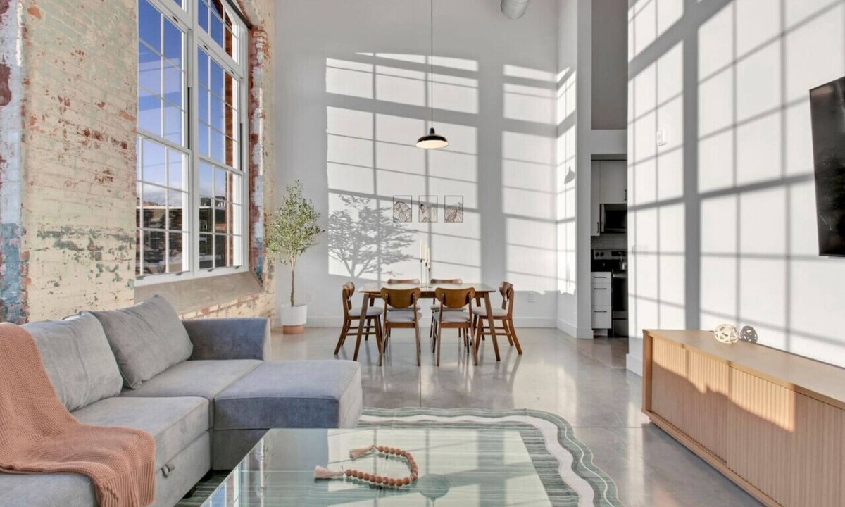 Judson Apartment | Elegant 2BD Escape | Prime Location near DT GVL