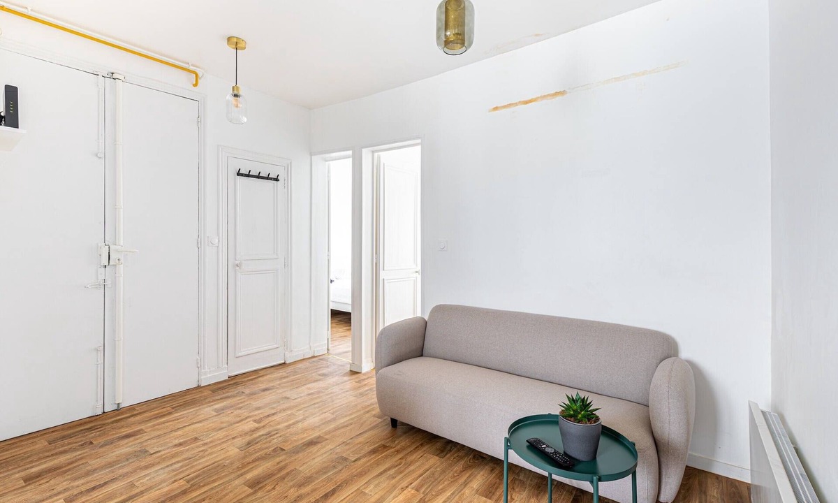 Quartier de la Goutte-d'Or Apartment | Elegant 49m² Paris Flat – Ideal for 4 Guests