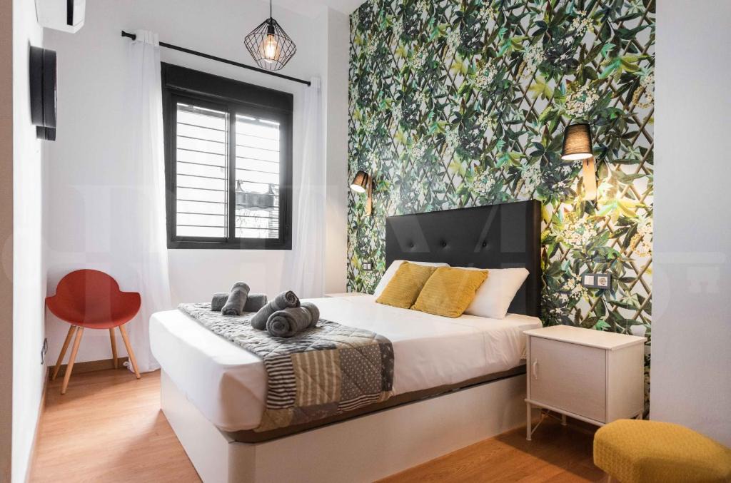 La Merced Apartment | Elegant apartment with community pool & parking - Center