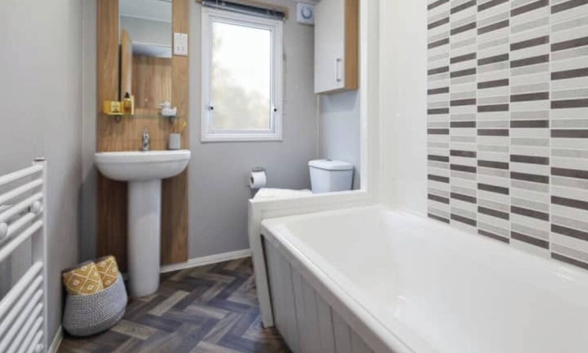 Letham Grange House | Elegant Castleton 3 Bed