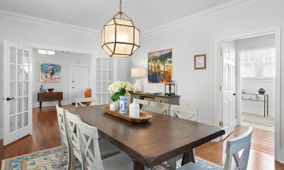 Pettigru Street Historic District House | Elegant Colonial, Heart of Downtown