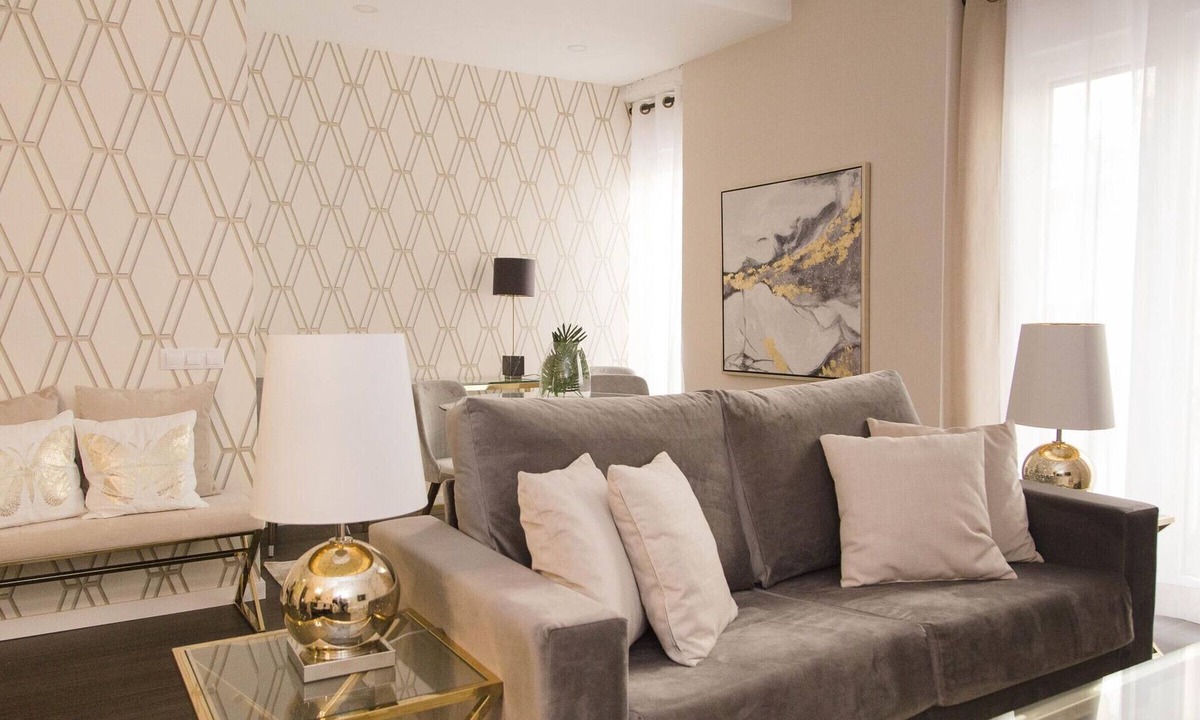 La Roqueta Apartment | Elegant downtown apartment with Wi-Fi and air conditioning