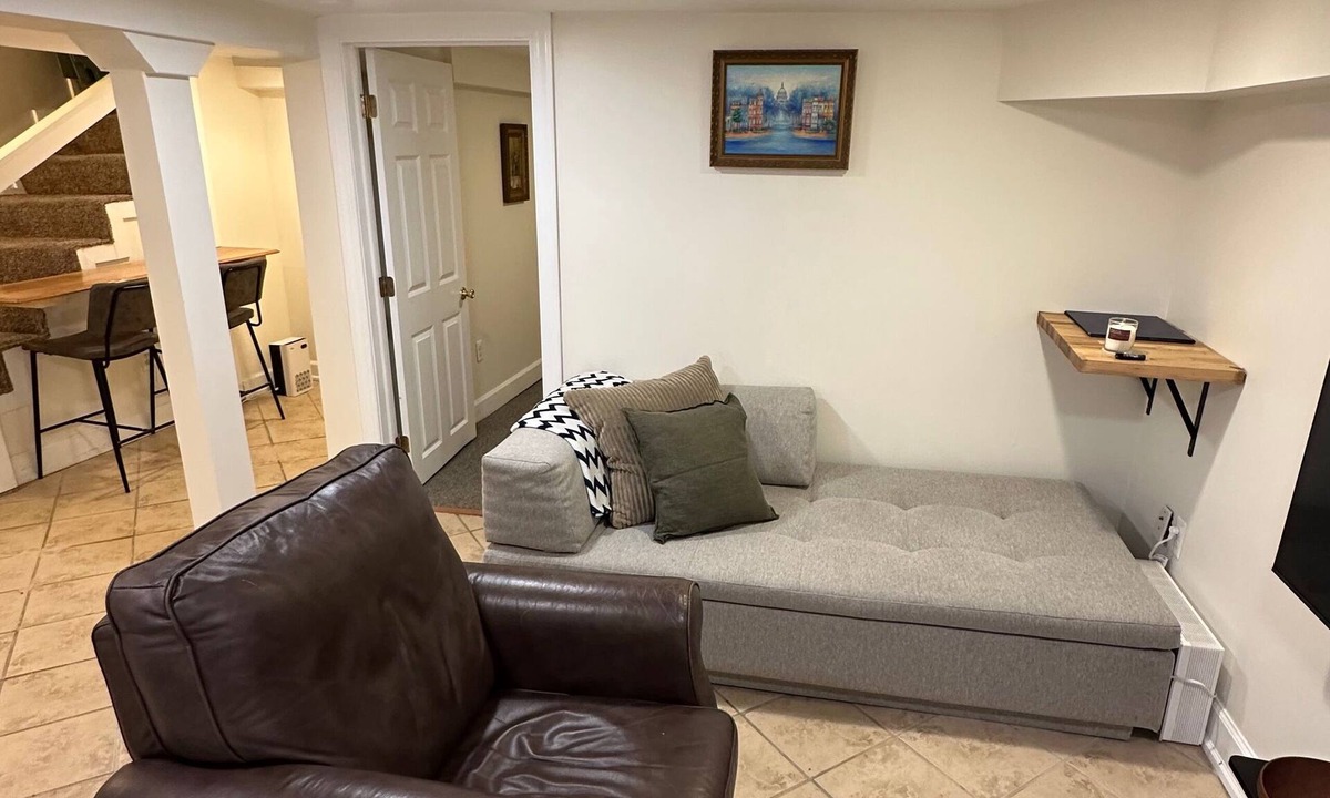 Near Northeast House | Elegant Garden Suite Minutes Walk to Union Market and NoMa Metro Station
