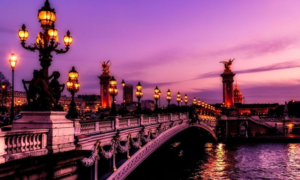 Faubourg-du-Roule Apartment | ELEGANT HAUSSMANN-STYLE RESIDENCE BY THE CHAMPS-ÉLYSÉES WITH AC
