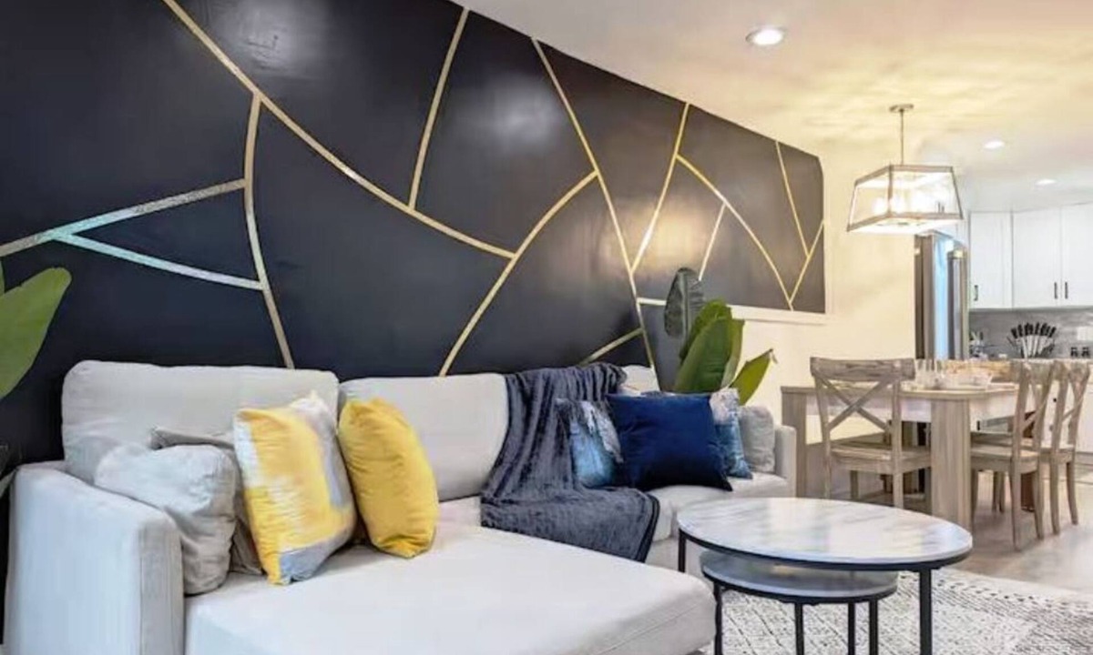 Potomac West House | Elegant Home 8 mins to Washington DC & Old Town!