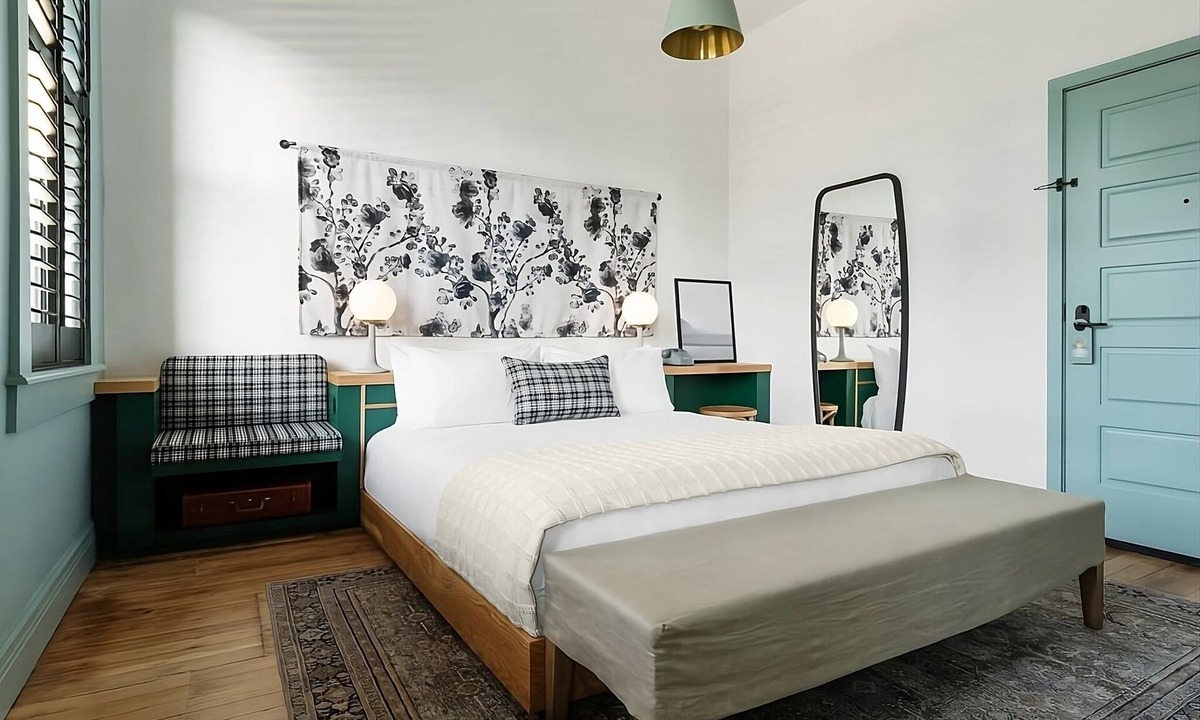 Buckman Neighborhood Apartment | Elegant King Stay at Hotel Grand Stark | Pet-Friendly, Near Portland Rock Gym