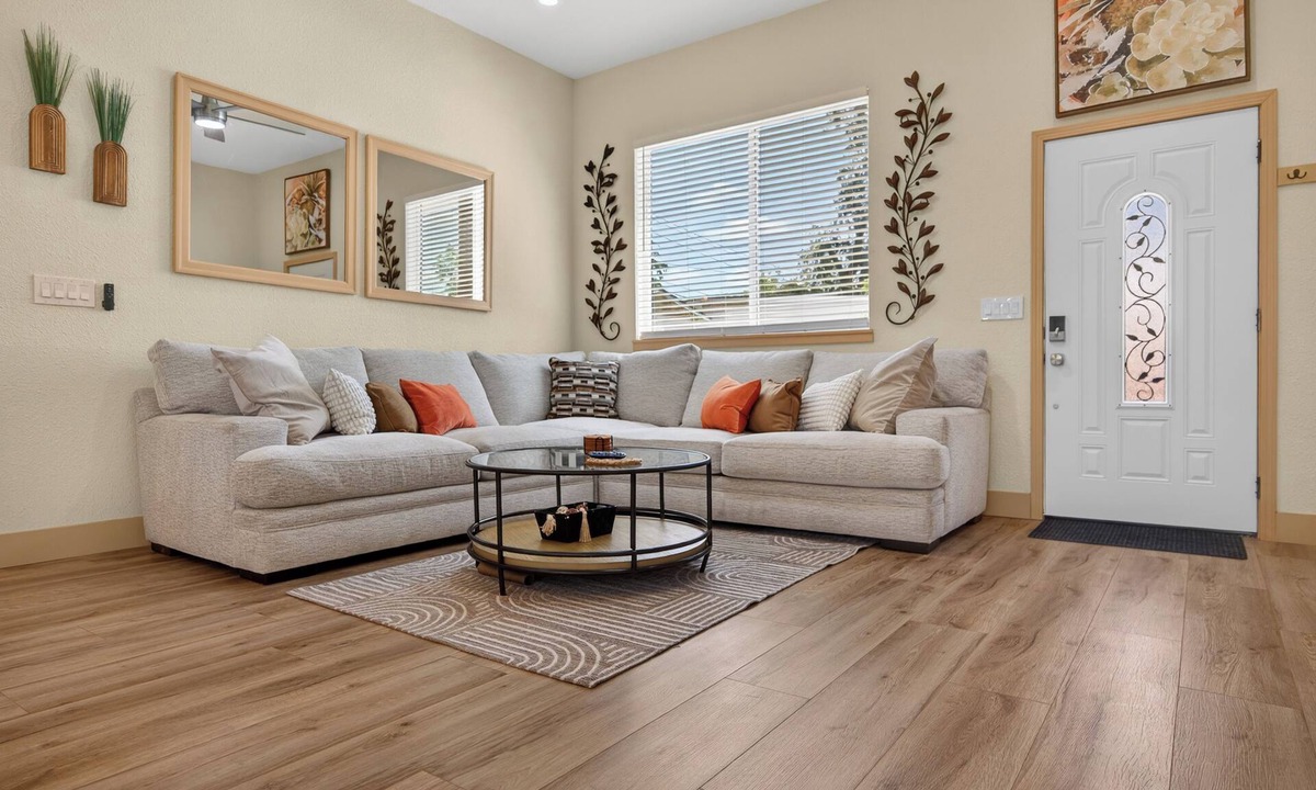 Citrus Heights House | Elegant Mediterranean 3BR Haven Citrus Heights