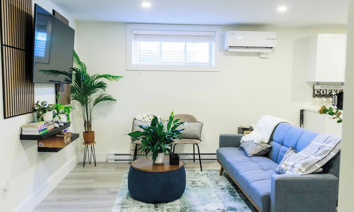 Riverview Apartment | Elegant Modern Loft in Prestigious Fairways