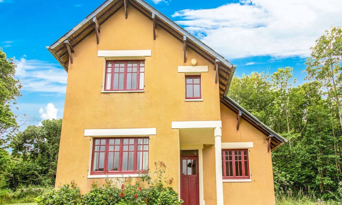 Denneville House | Elegant Normandy Escape