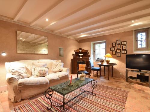 Lantheuil House | Elegant Normandy Retreat