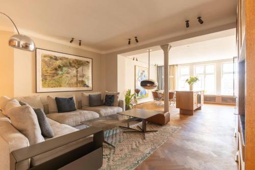 Copenhagen City Centre Apartment | Elegant Scandinavian Apartment for 8 Guests