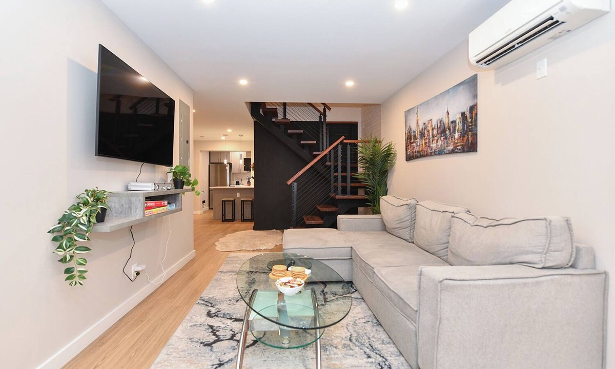 Bowery Apartment | Elegant SoHo 5BR Duplex – Upscale, Central & Spacious