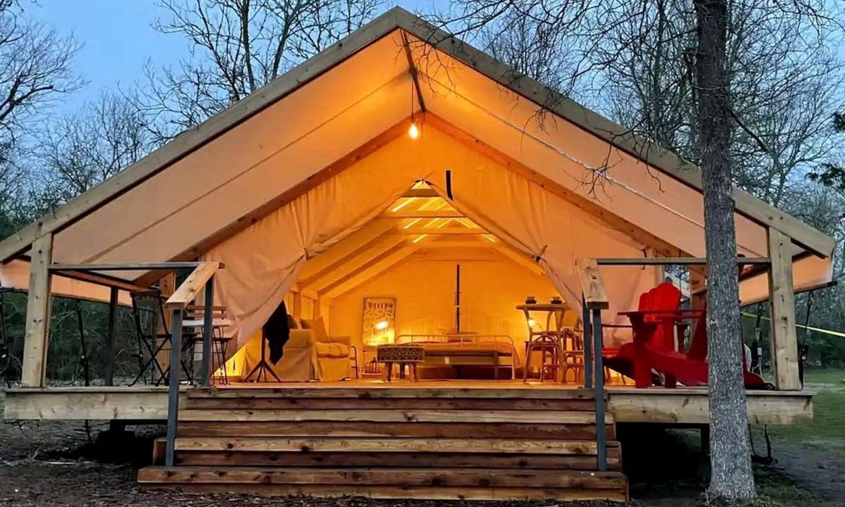 Bastrop RV Rental | Elegant Texas Glamping Getaway on Lake Bastrop
