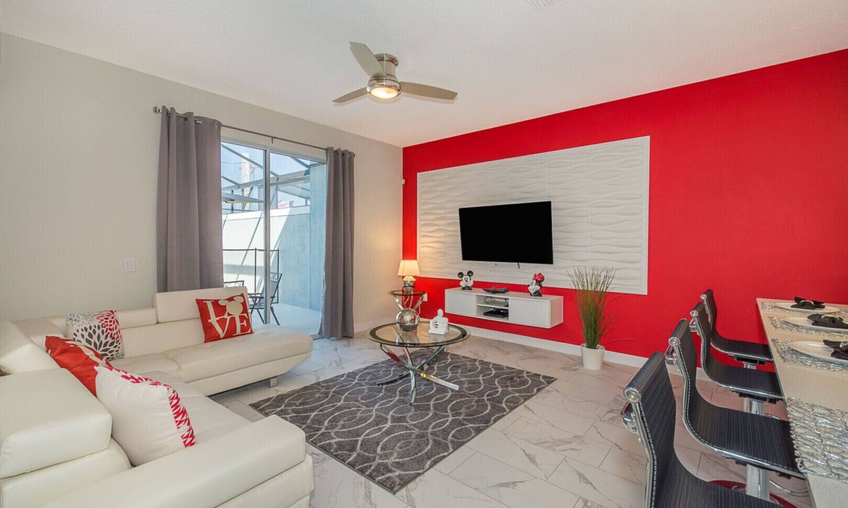 Kissimmee Ski Chalet | Elegant Townhouse 4Beds/3Baths/Pool/18 Min Disney