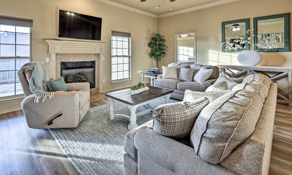 Springdale House | Elegant Vacation Rental w/ Private Yard!