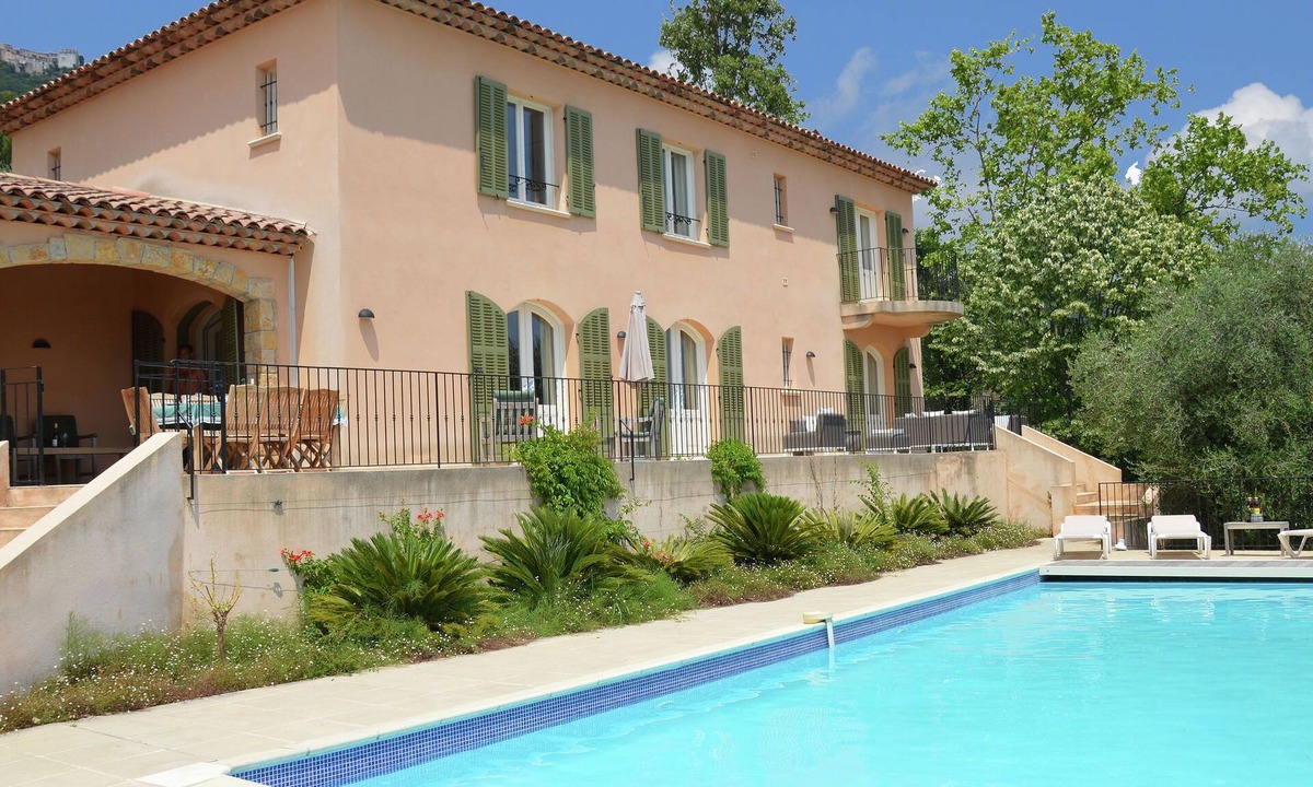 Cabris Villa | Elegant Villa with Pool, Cabris