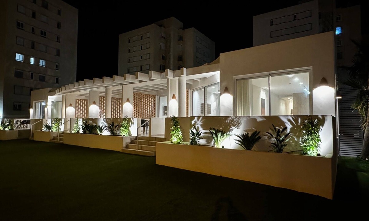 Urbanova Apartment | Elegante Casa con Vistas al mar en la Playa #2